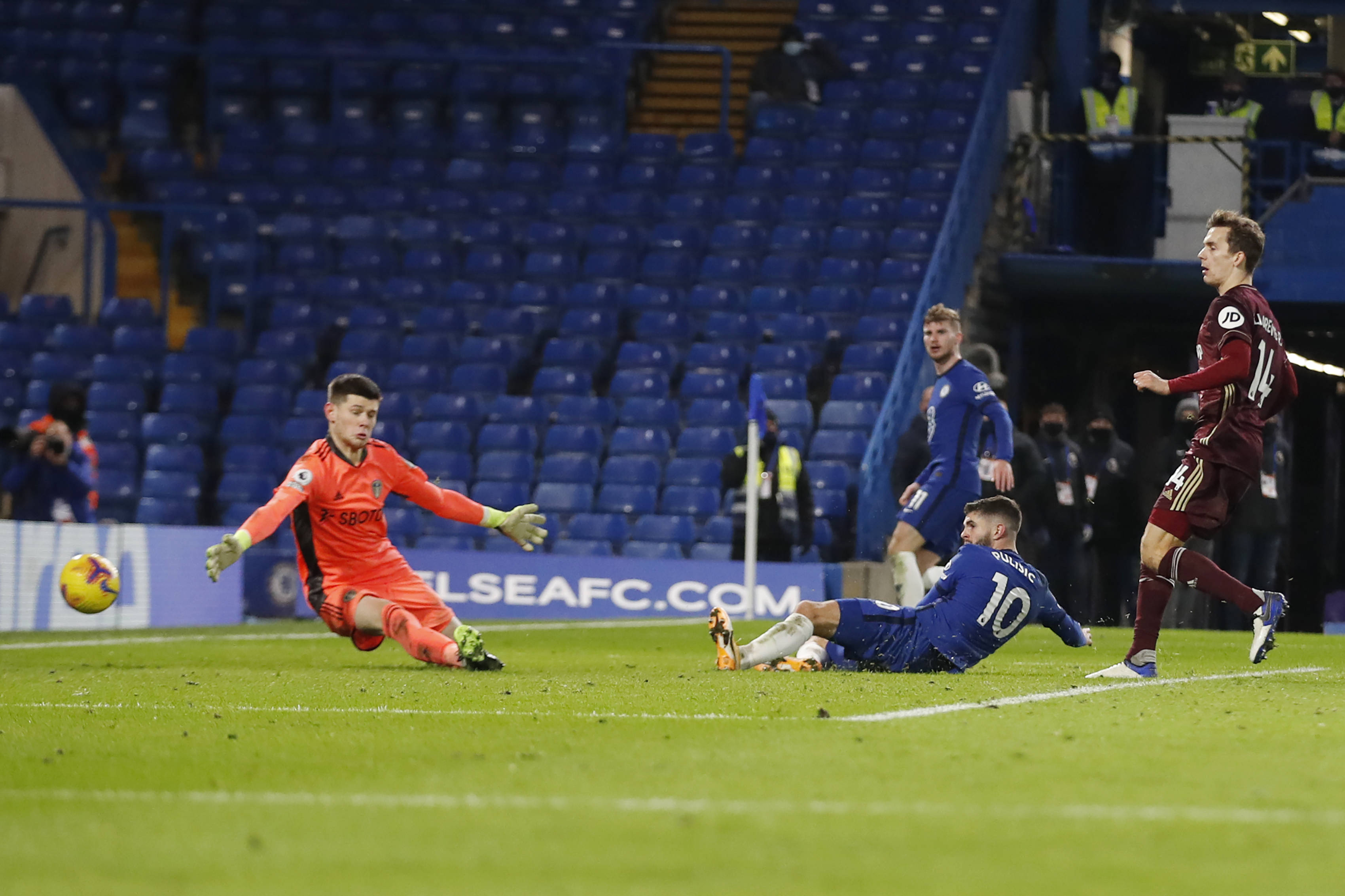 余球员腾出 余球员腾出